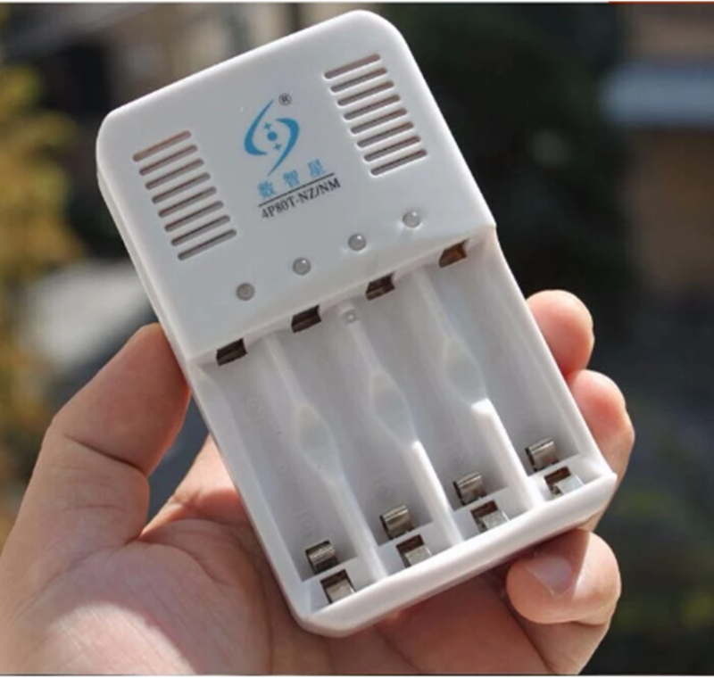 NiZn Akku-Ladegerät 1.6V (4 Batterien) – Bild 2 | LuxeStyle