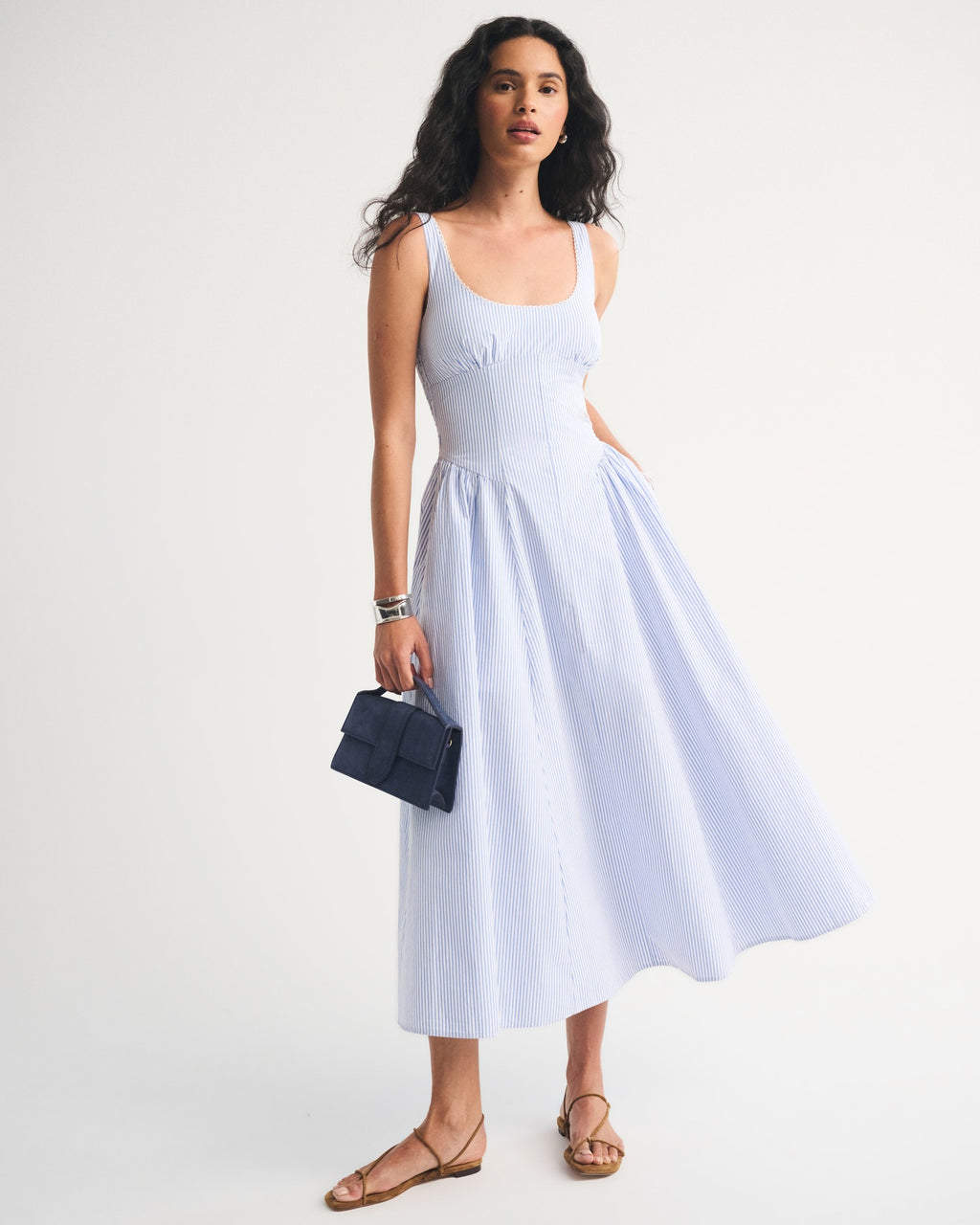 Elegantes Maxi-Slip-Kleid mit Blumenmuster – Bild 10 | LuxeStyle