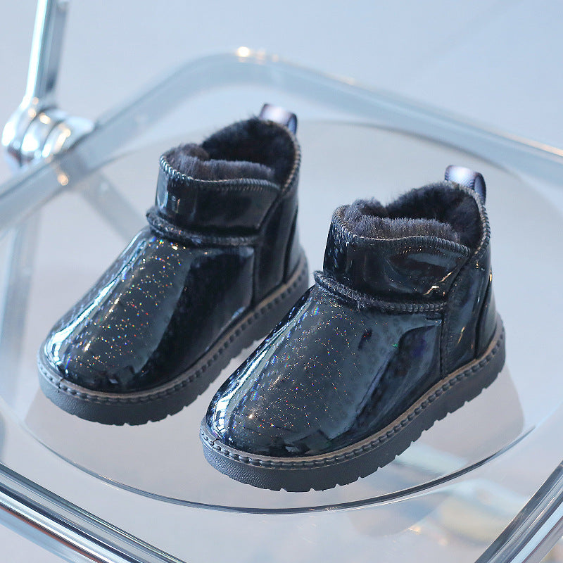 Warme Kinder-Stiefeletten mit glänzenden Akzenten – Bild 7 | LuxeStyle