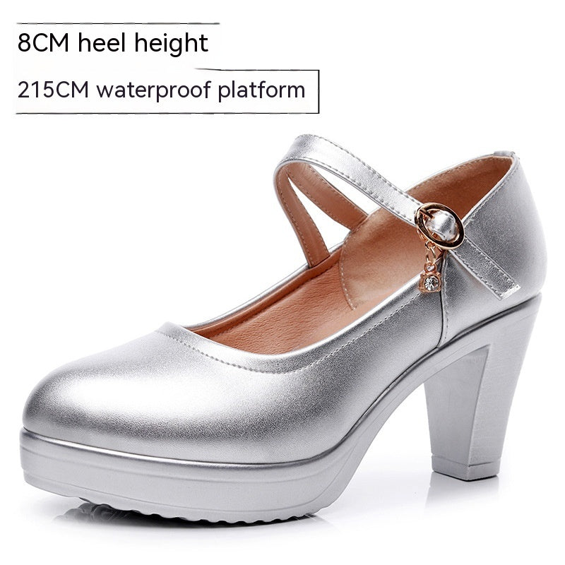 Plateau High Heels mit Riemchenschnalle – Bild 6 | LuxeStyle
