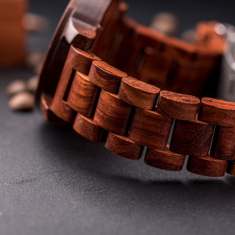 Männliche Quarz-Uhr mit Holzarmband – Bild 5 | LuxeStyle