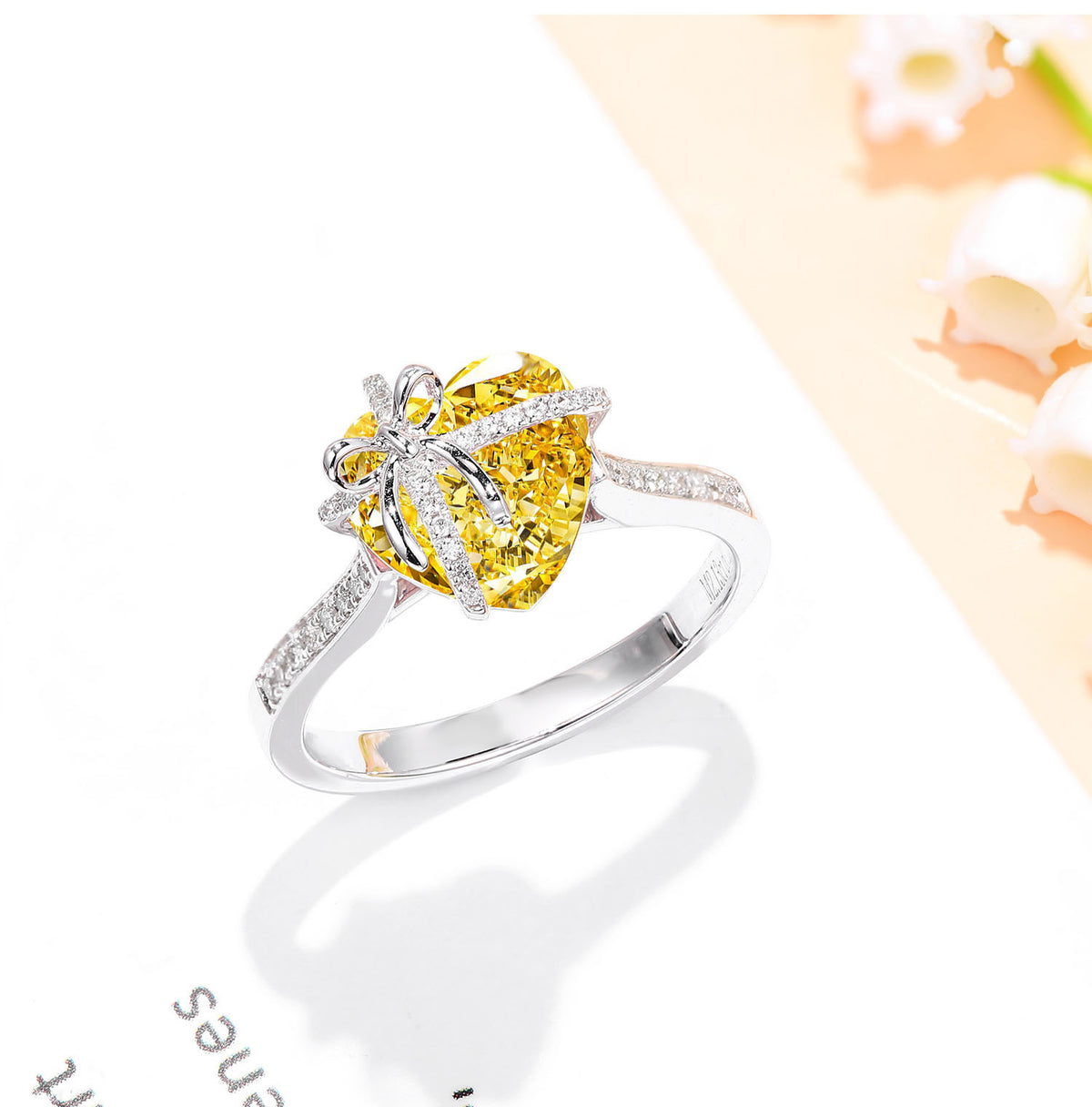 Verstellbarer Ring mit Zirkonia-Herz – Bild 2 | LuxeStyle