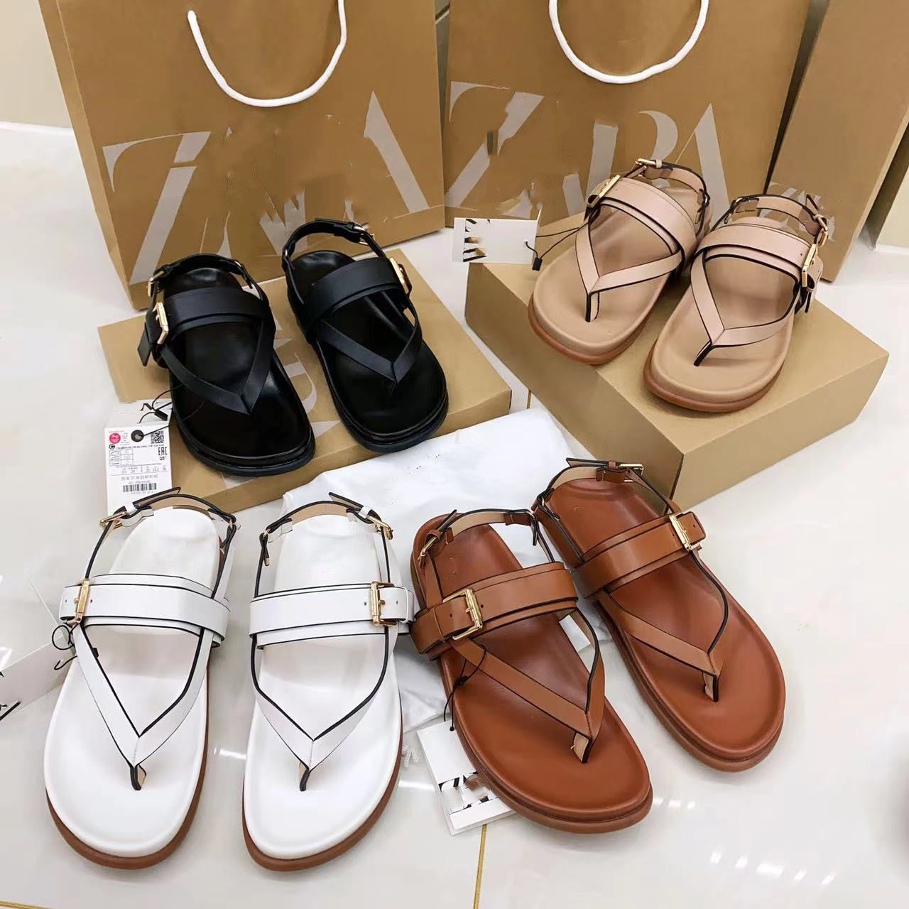 Chunky Casual Sandalen mit Kreuzriemen