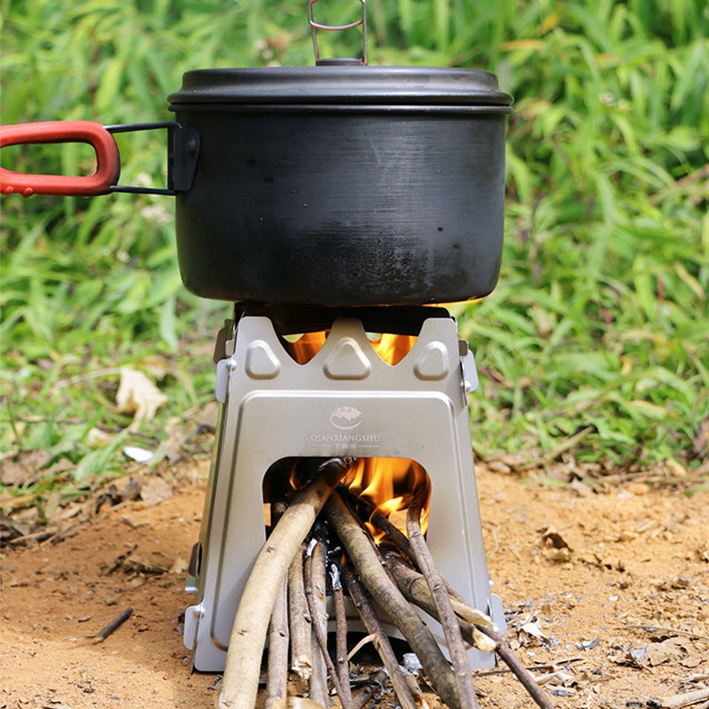 Titan-Holzofen für Outdoor und Camping | LuxeStyle
