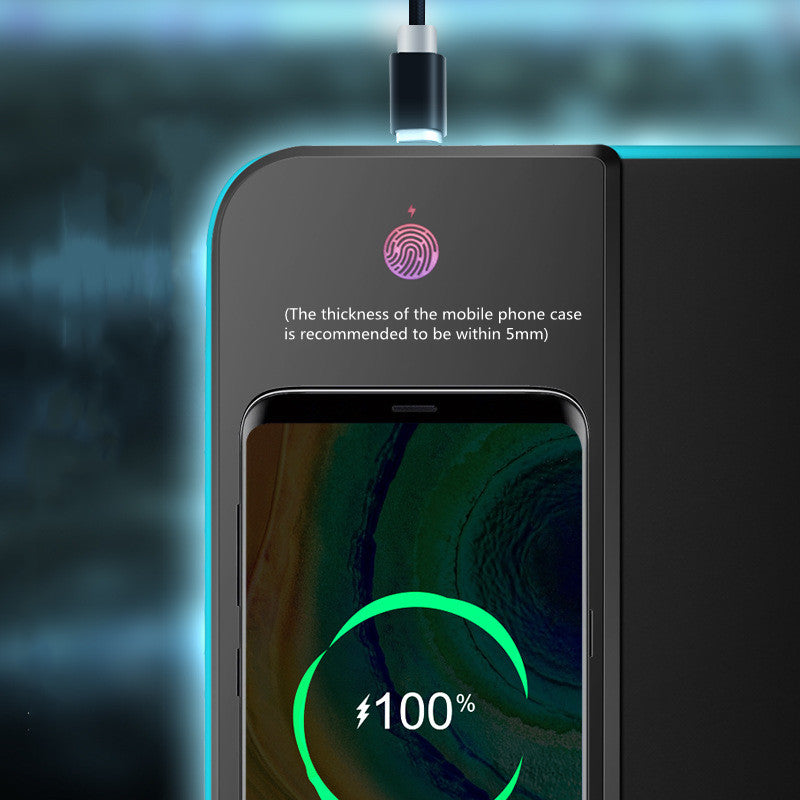 RGB Mauspad mit kabelloser Ladefunktion – Bild 2 | LuxeStyle