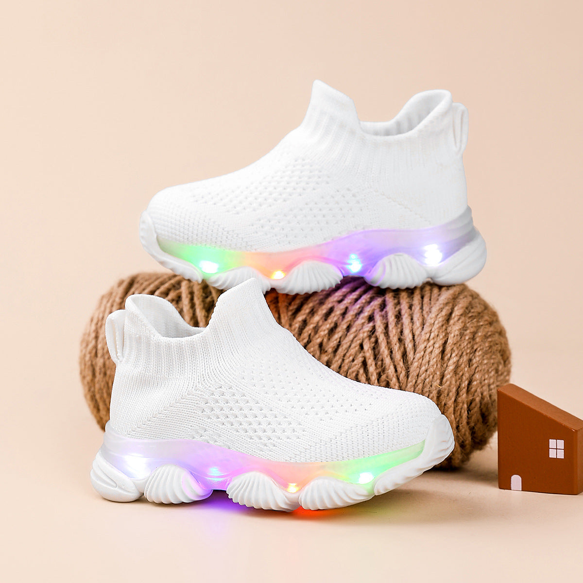 Baby Strickschuhe mit LED-Lichtern