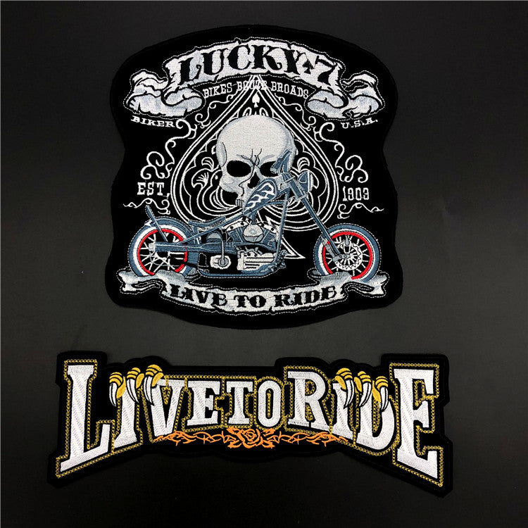 Stoffaufnäher mit Totenkopf-Stickerei – Bild 3 | LuxeStyle
