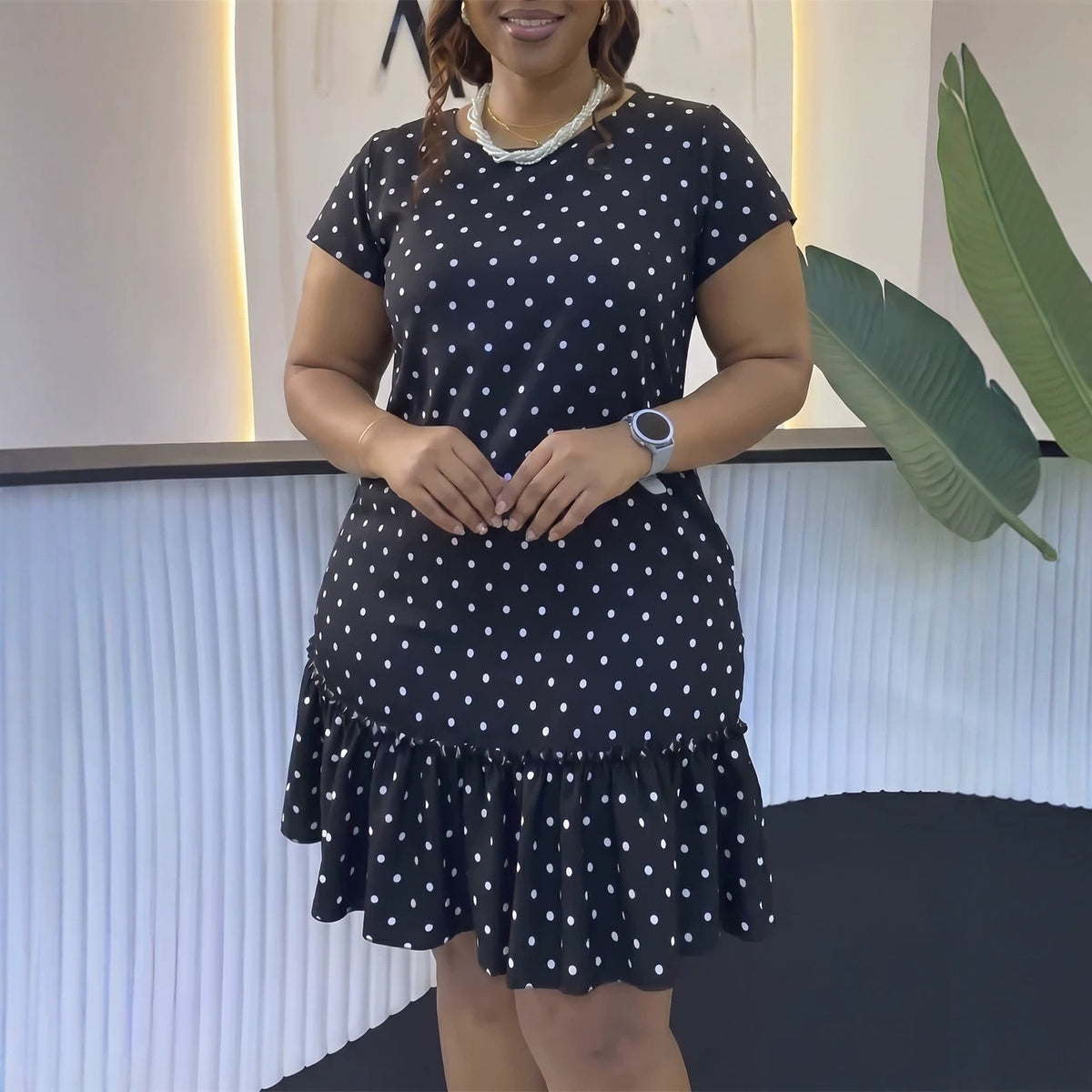Polka-Dot-Strickkleid – Bild 1 | LuxeStyle