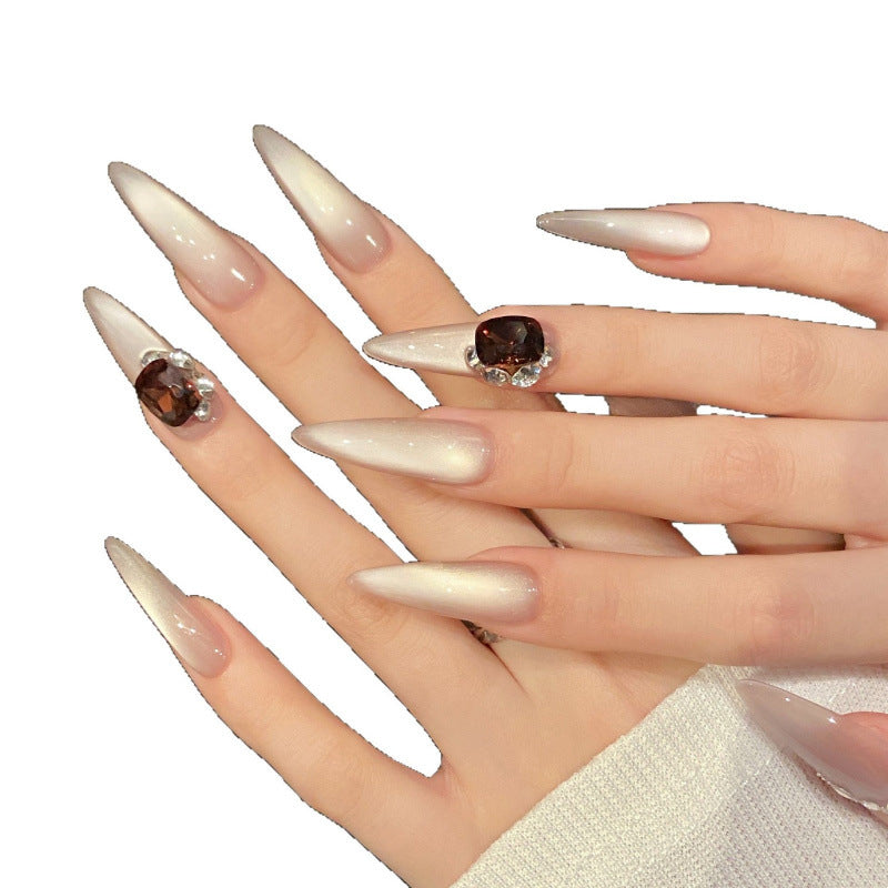 Cat Eye Nägel zum Aufkleben – Bild 4 | LuxeStyle