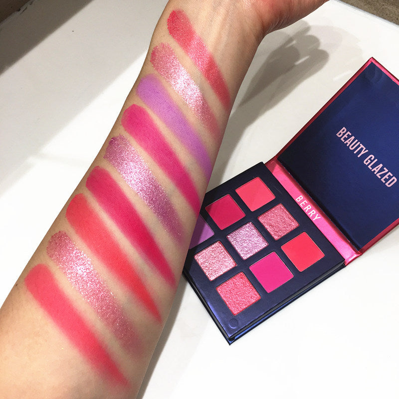 Eyeshadow Palette mit 8 Farben – Bild 13 | LuxeStyle