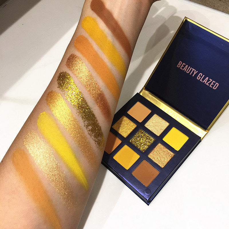 Eyeshadow Palette mit 8 Farben – Bild 3 | LuxeStyle