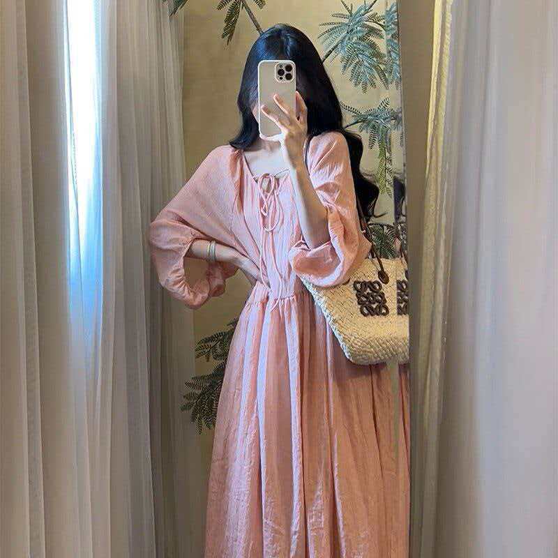 V-Ausschnitt Midi-Kleid
