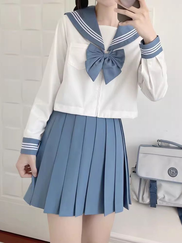 Japanischer Segler-Anzug