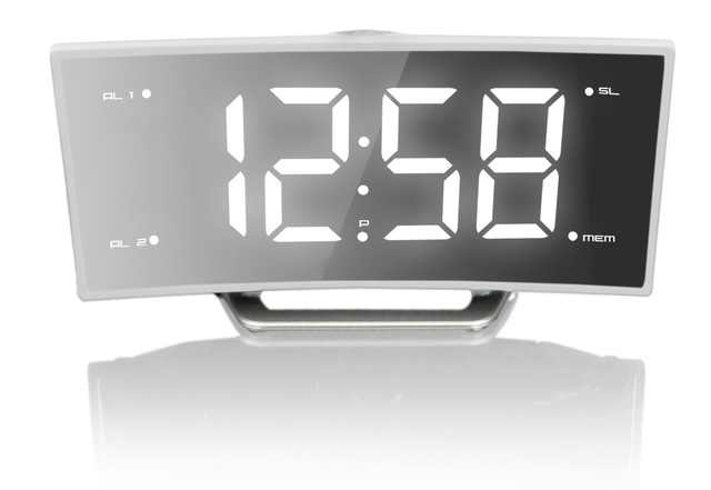 Projektionswecker mit gebogenem Spiegeldisplay – Bild 3 | LuxeStyle