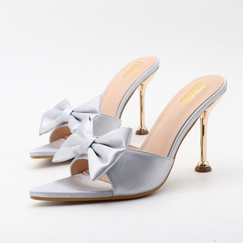Elegante Satin-Pumps mit spitzer Zehenpartie – Bild 5 | LuxeStyle