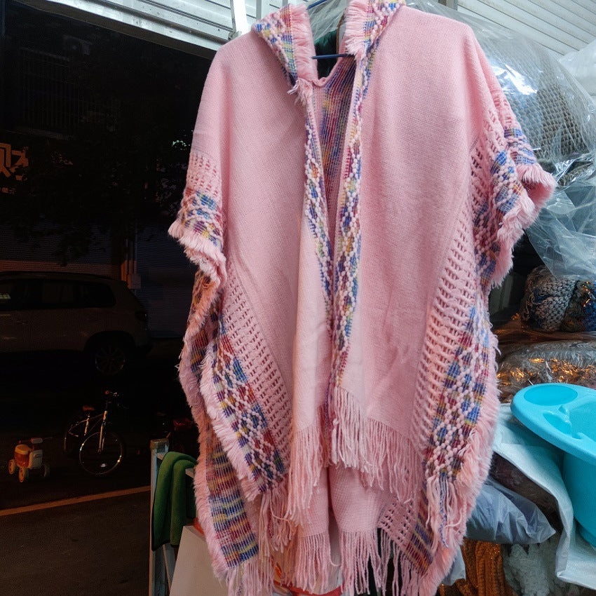 Gestrickter Kapuzen-Schal mit Quasten | LuxeStyle