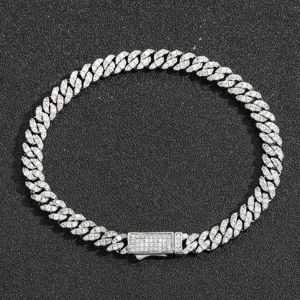 Eleganter Herrenarmreif mit Zirkonia