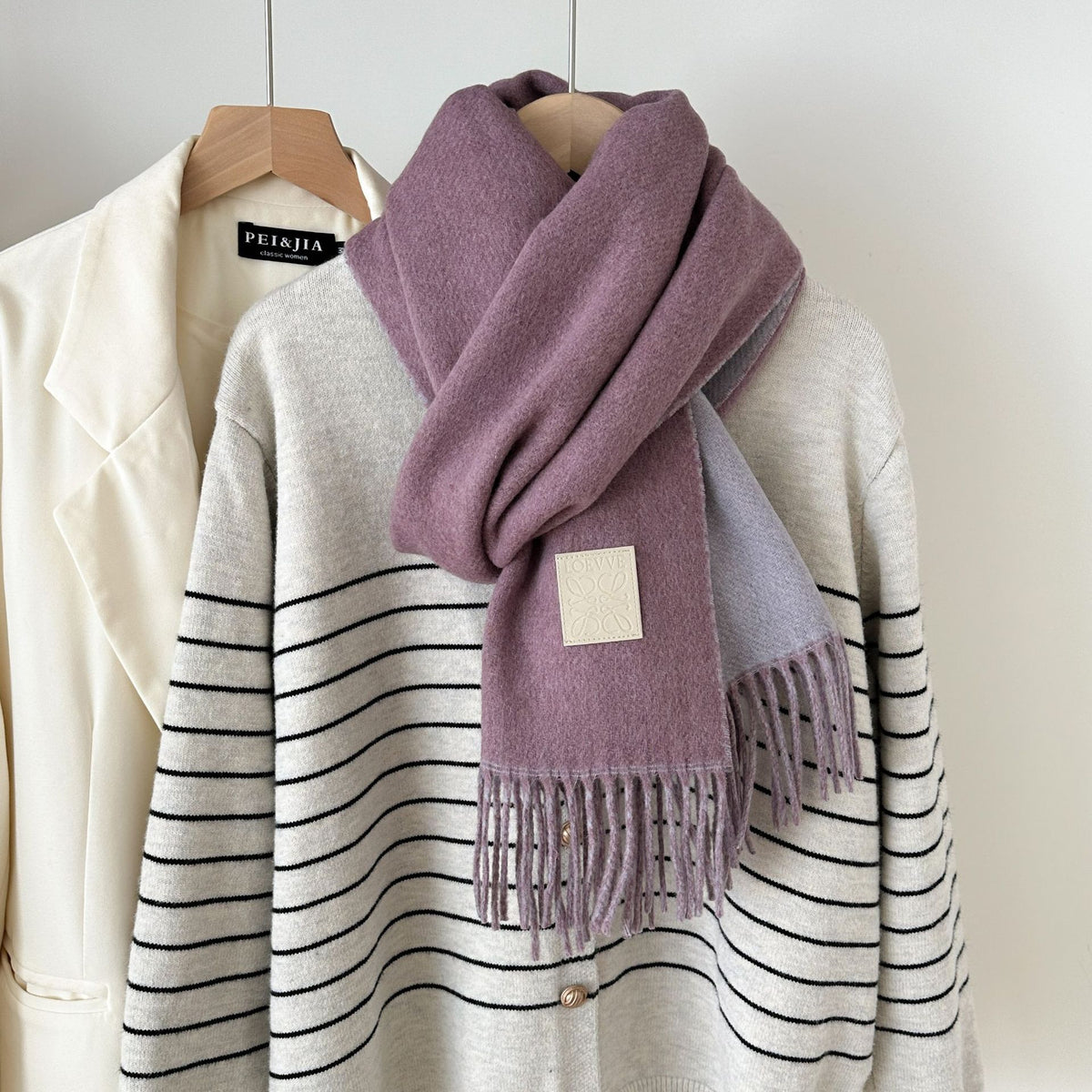 Doppelseitiger Wollschal mit Pailletten | LuxeStyle