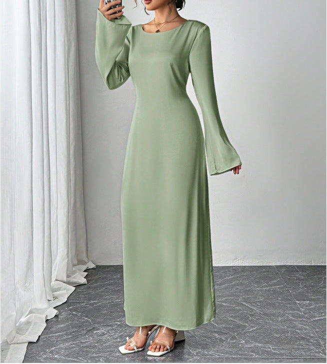 Elegantes Maxikleid mit ausgestellten Ärmeln