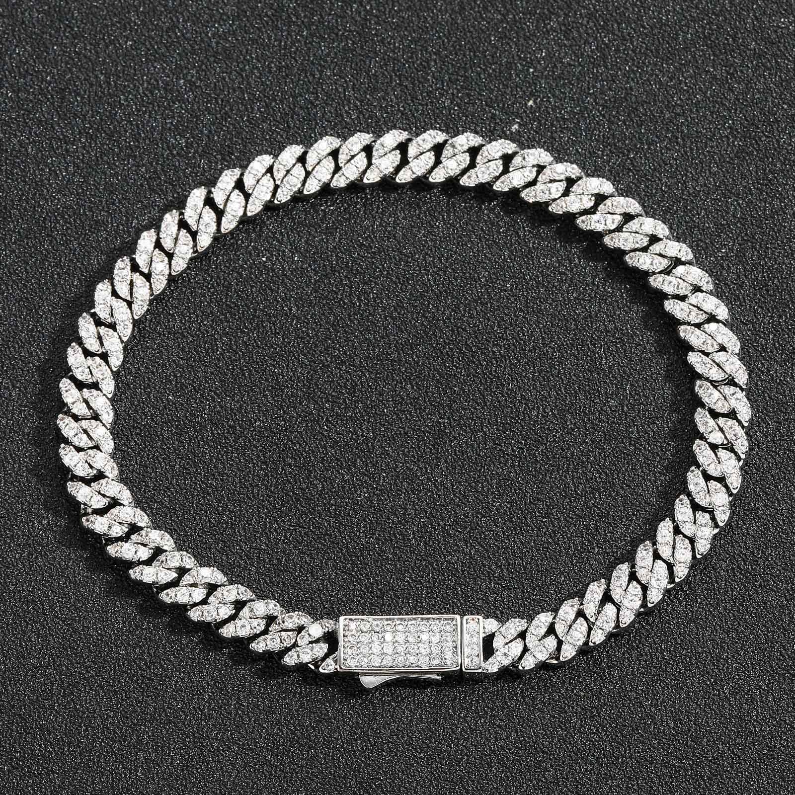 Eleganter Herrenarmreif mit Zirkonia