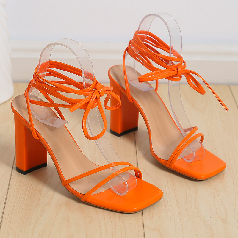 Elegante Riemchen-High-Heels mit eckiger Spitze – Bild 7 | LuxeStyle