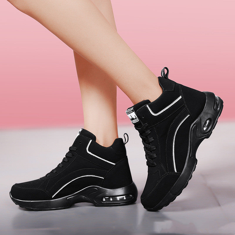 Tanzschuhe Damen – Weiche Sohle, Nubukleder