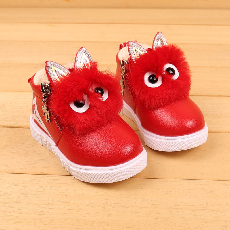 Rote Mädchenstiefel