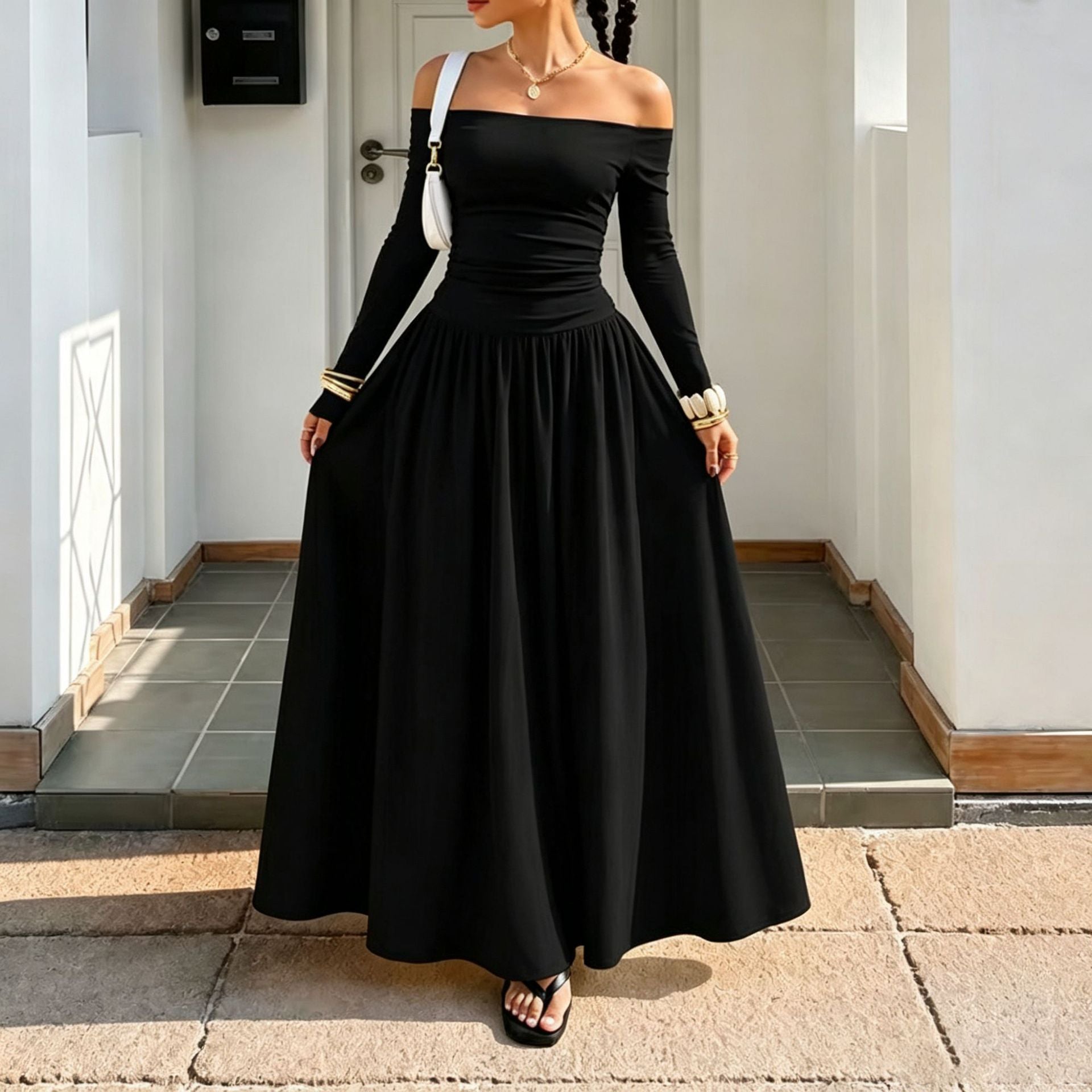 Taille-schmeichelndes Langarm-Dress ohne Schulter