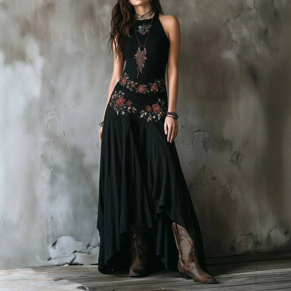 Figurschmeichelndes Kleid mit asymmetrischem Saum