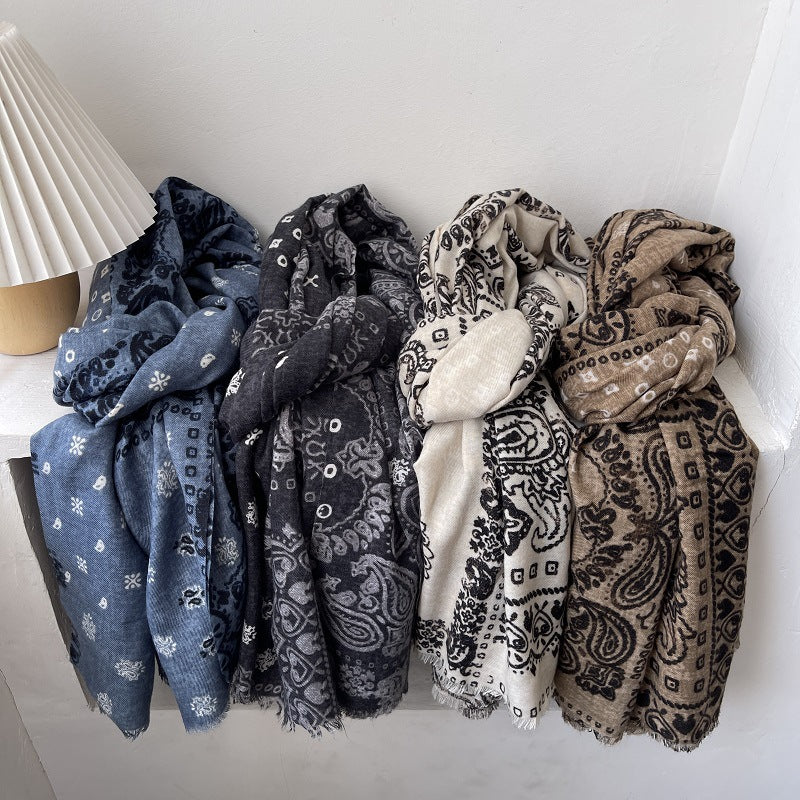 Hautfreundlicher Flanell-Schal für Damen – Bild 2 | LuxeStyle