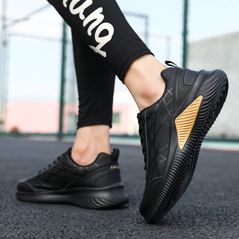 Lässige Sportschuhe aus Lederimitat – Bild 1 | LuxeStyle