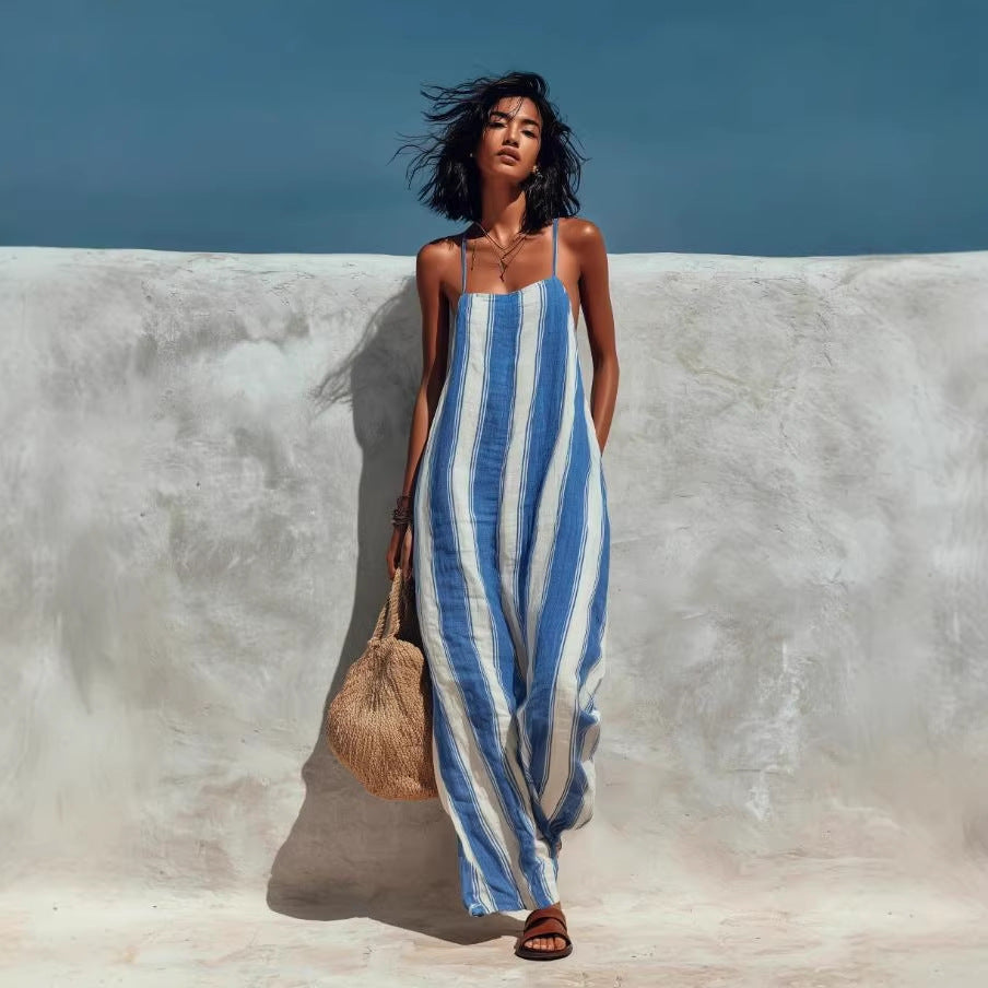 Gestreifter ärmelloser Jumpsuit mit Bindegürtel