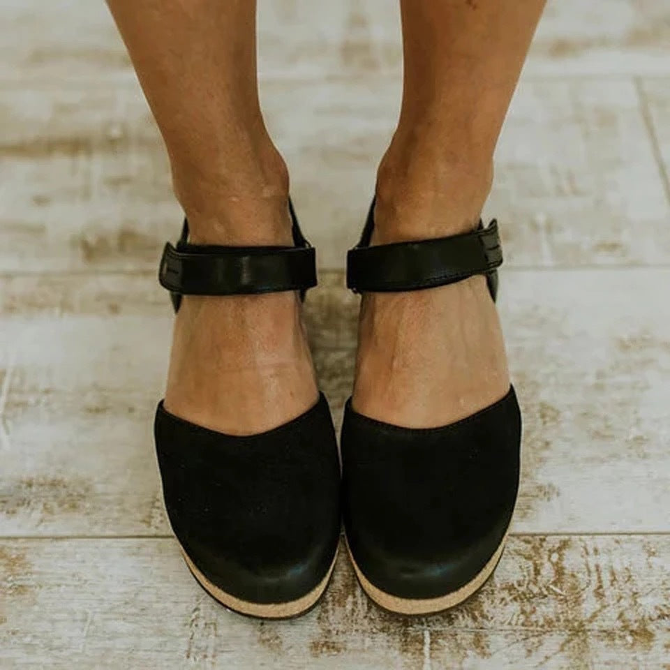 Flache Schnallen-Sandalen für Damen | LuxeStyle