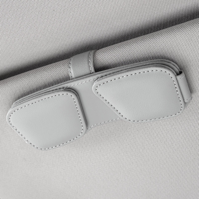Sonnenblenden-Organizer mit Brillenclip