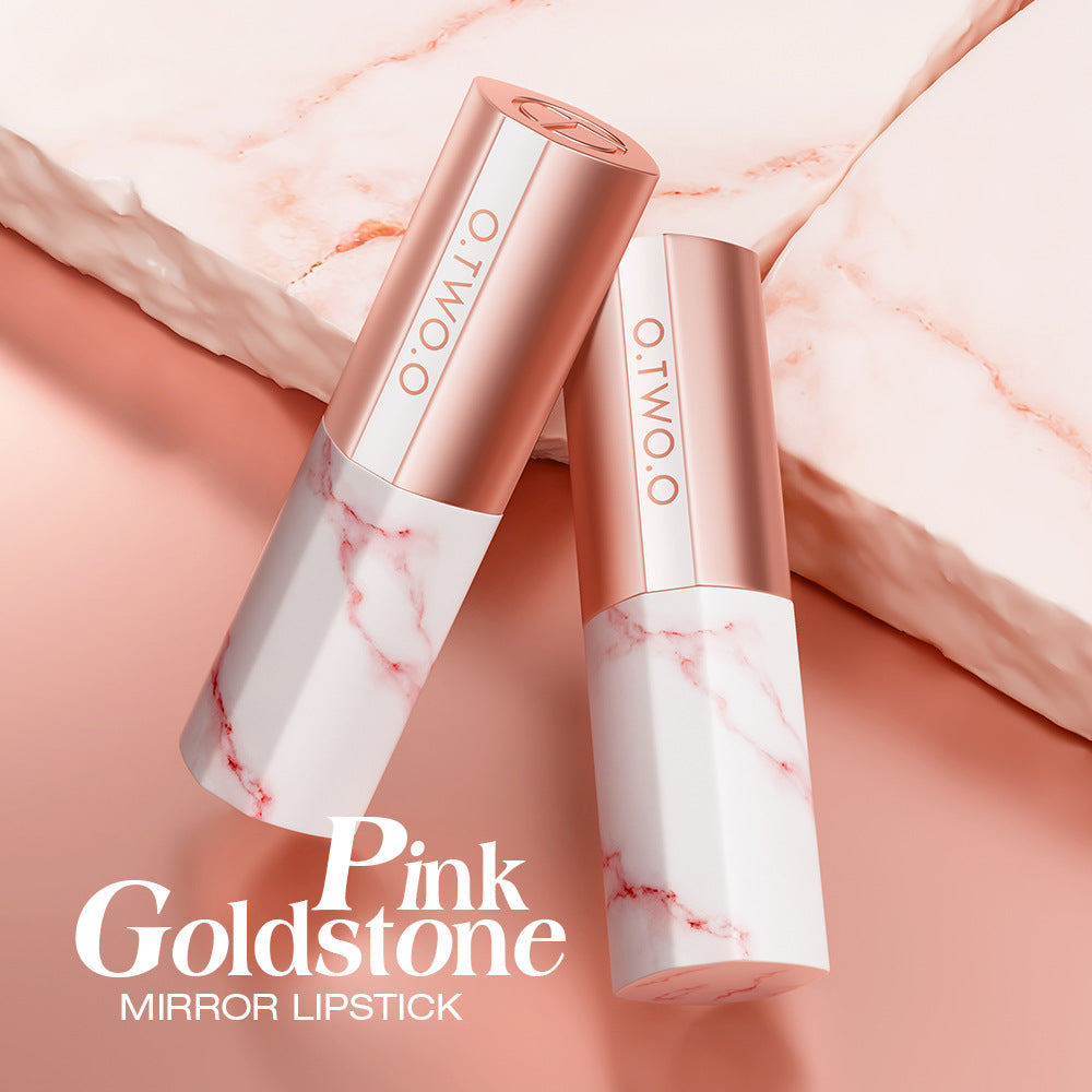 Eismatter Lippenstift mit Spiegelglanz-Finish – Bild 8 | LuxeStyle