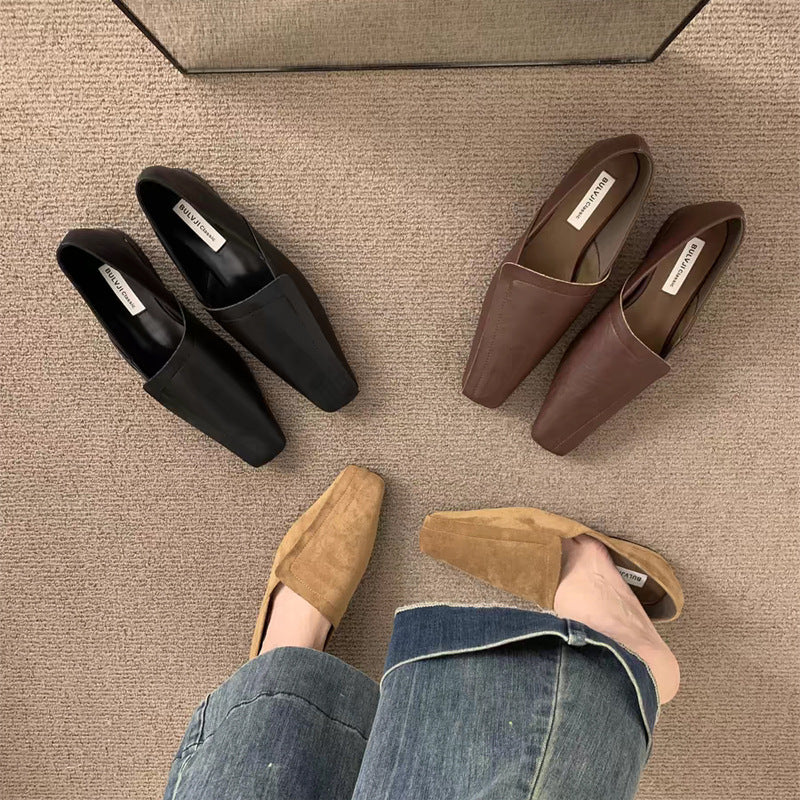 Retro-Mules aus Wildlederimitat mit eckiger Spitze – Bild 3 | LuxeStyle