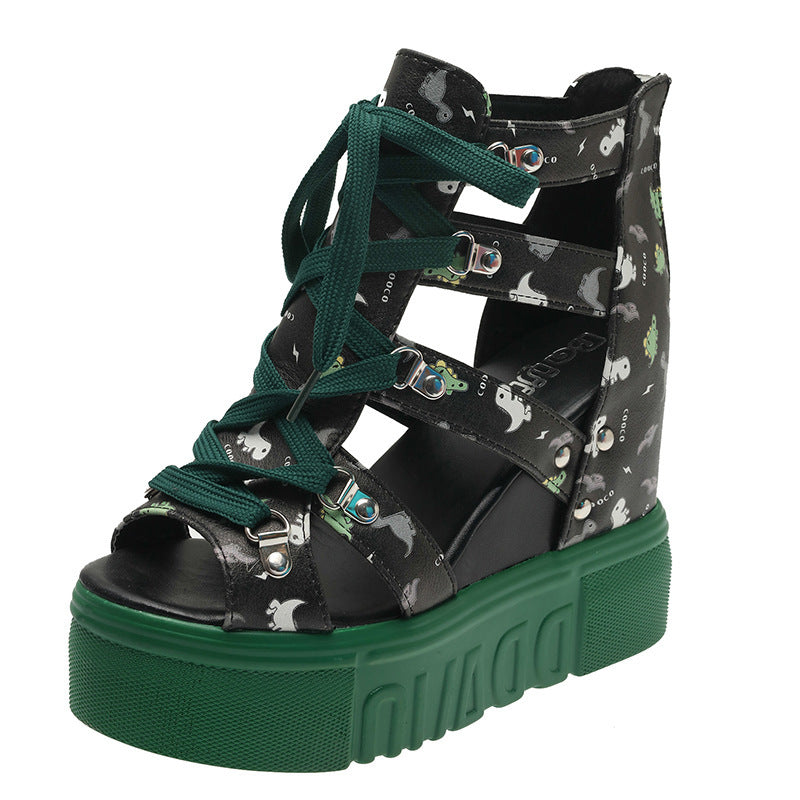 Plateau-Wedge Sandalen mit Fischmund-Print – Bild 7 | LuxeStyle