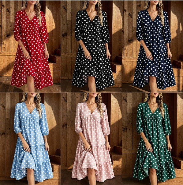 Gepunktetes V-Ausschnitt Freizeitkleid mit 3/4-Ärmeln – Bild 1 | LuxeStyle