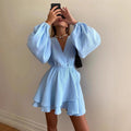 Minikleid mit Taillenbetonung