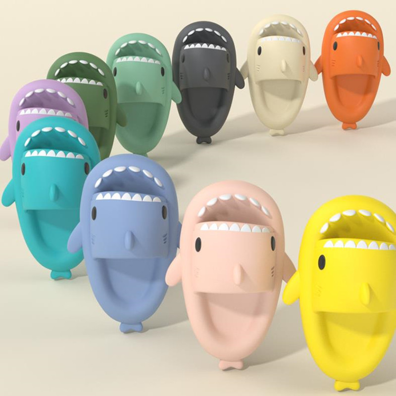 Shark-Cartoon-Slipper, weich & rutschsicher