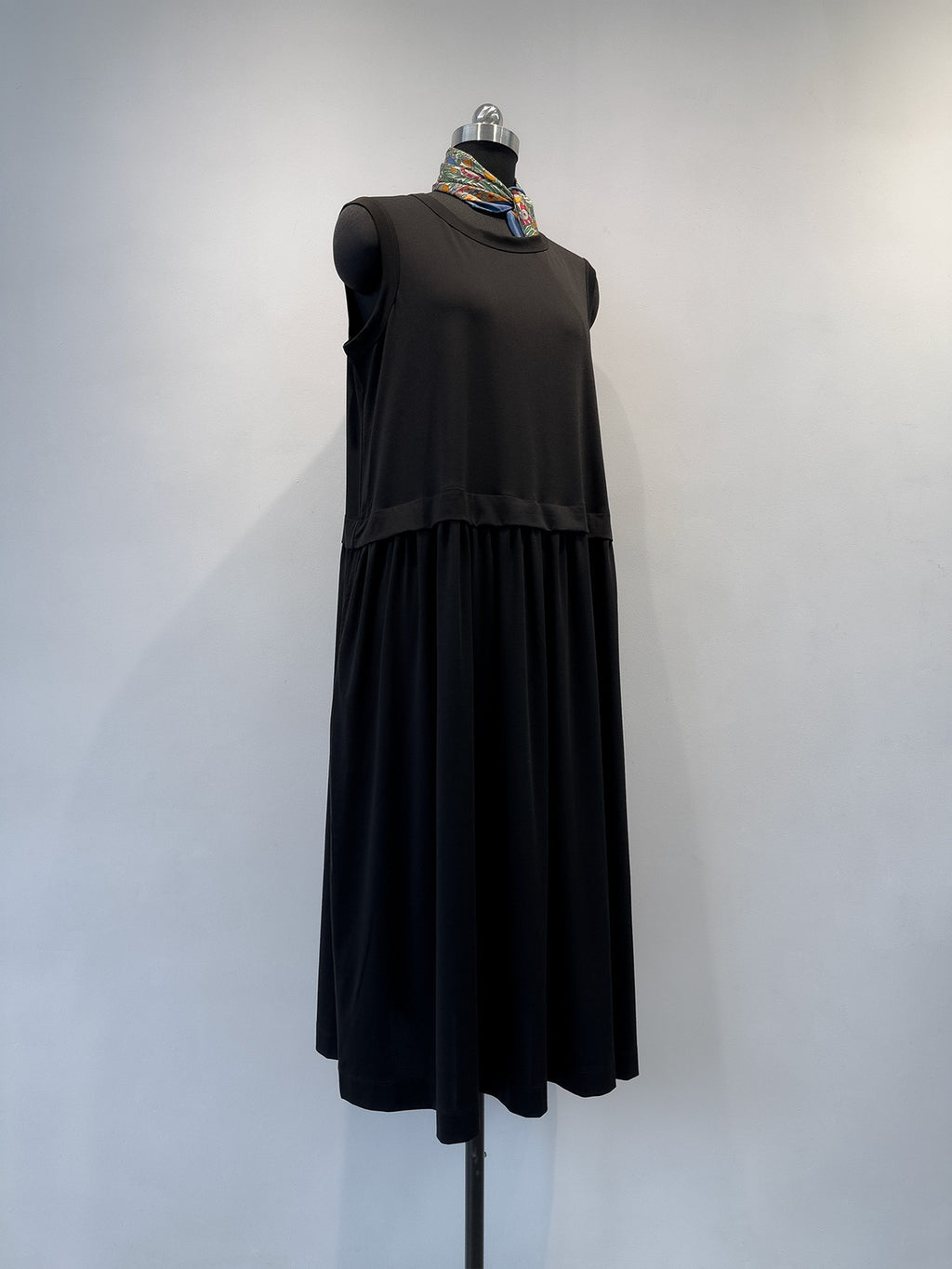 Fake Two-piece Vest Dress – Bild 2 | LuxeStyle