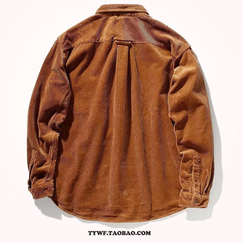 Locker geschnittenes Langarmhemd