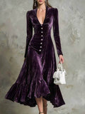 Tailliertes Langarm-Kleid mit Reverskragen