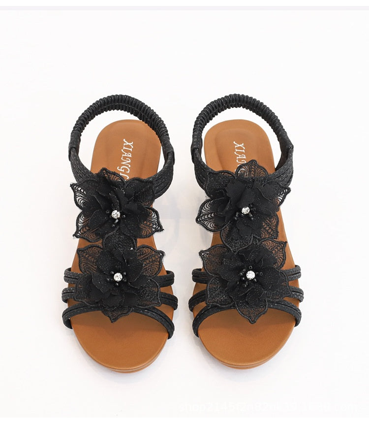 Keilsandalen im Bohemian-Stil mit Blumen – Bild 10 | LuxeStyle
