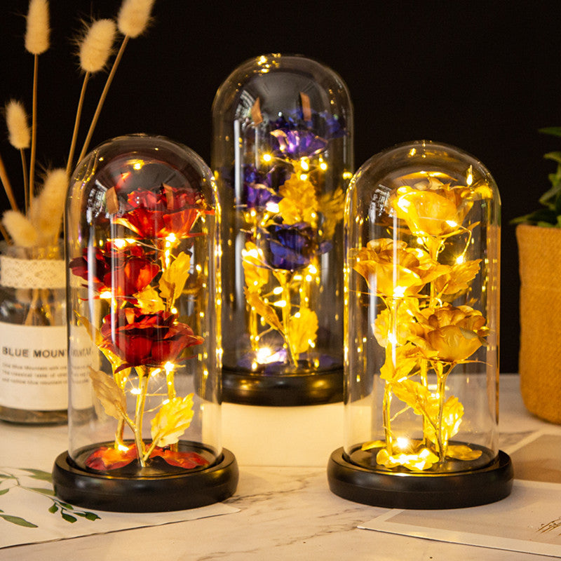 Glasdome mit 3 Goldrosen