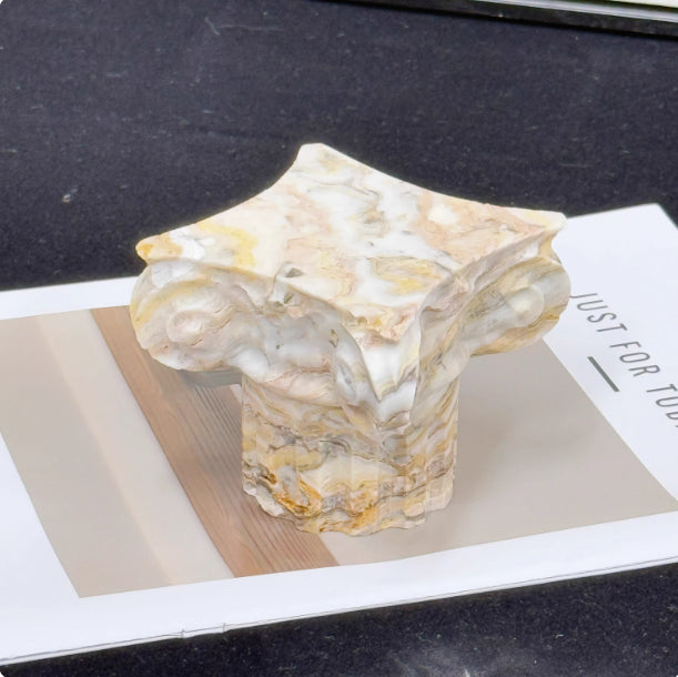 Römische Säulen-Ornamente aus Marmor – Bild 4 | LuxeStyle