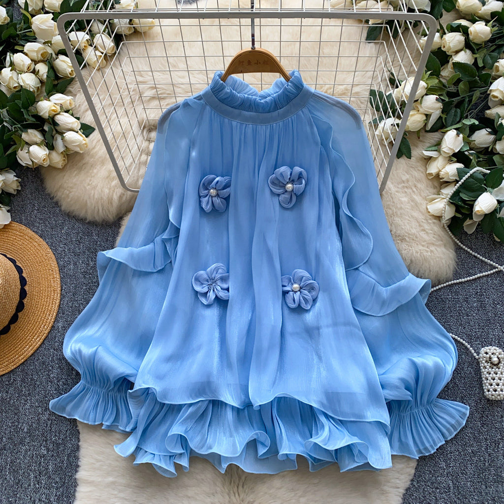 Bluse mit 3D-Blumen und Rüschen