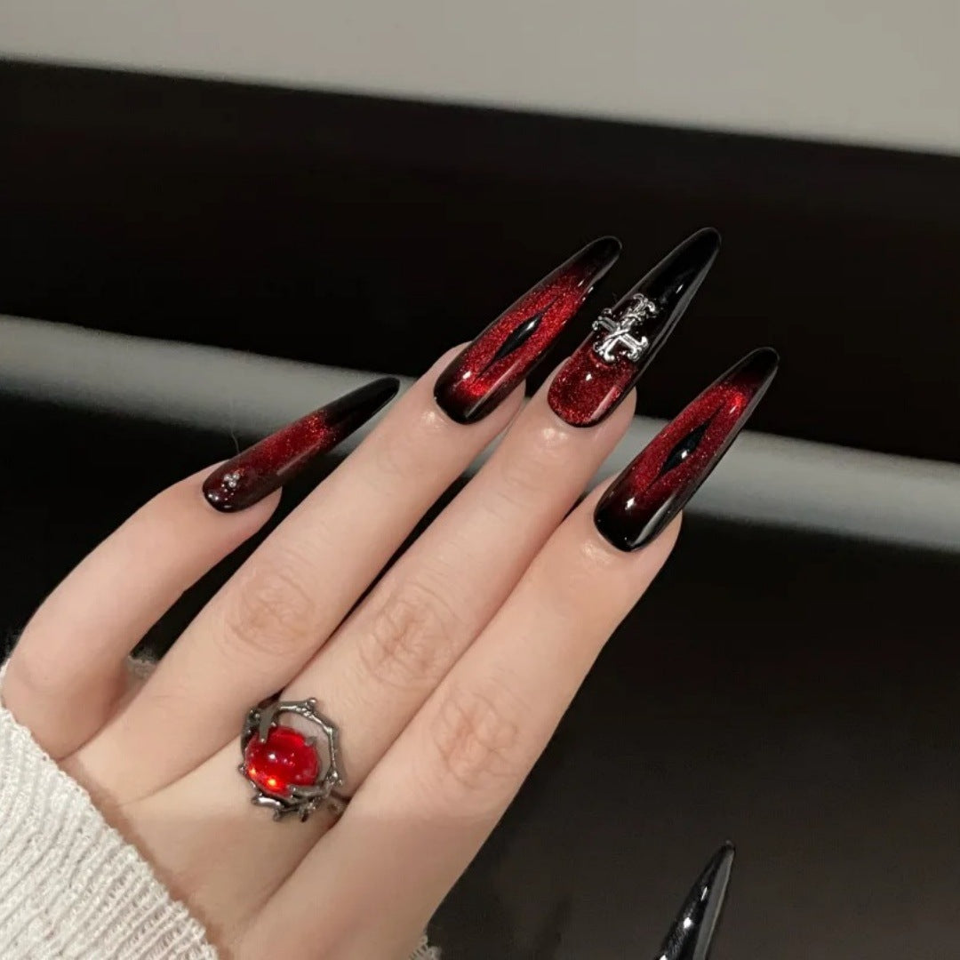 Dunkelrote Cat-Eye Nägel zum Aufkleben