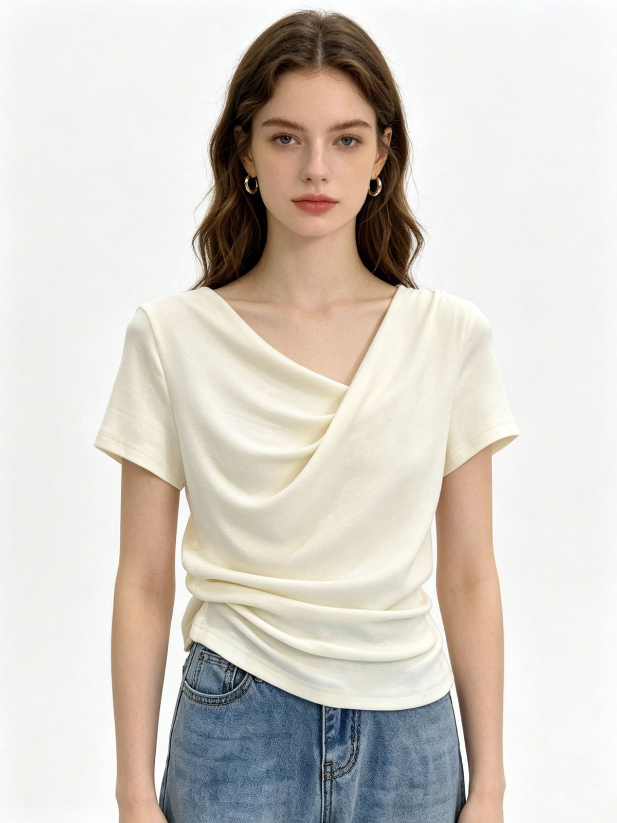 Asymmetrisches Kurzarm-Shirt mit U-Boot-Ausschnitt – Bild 1 | LuxeStyle