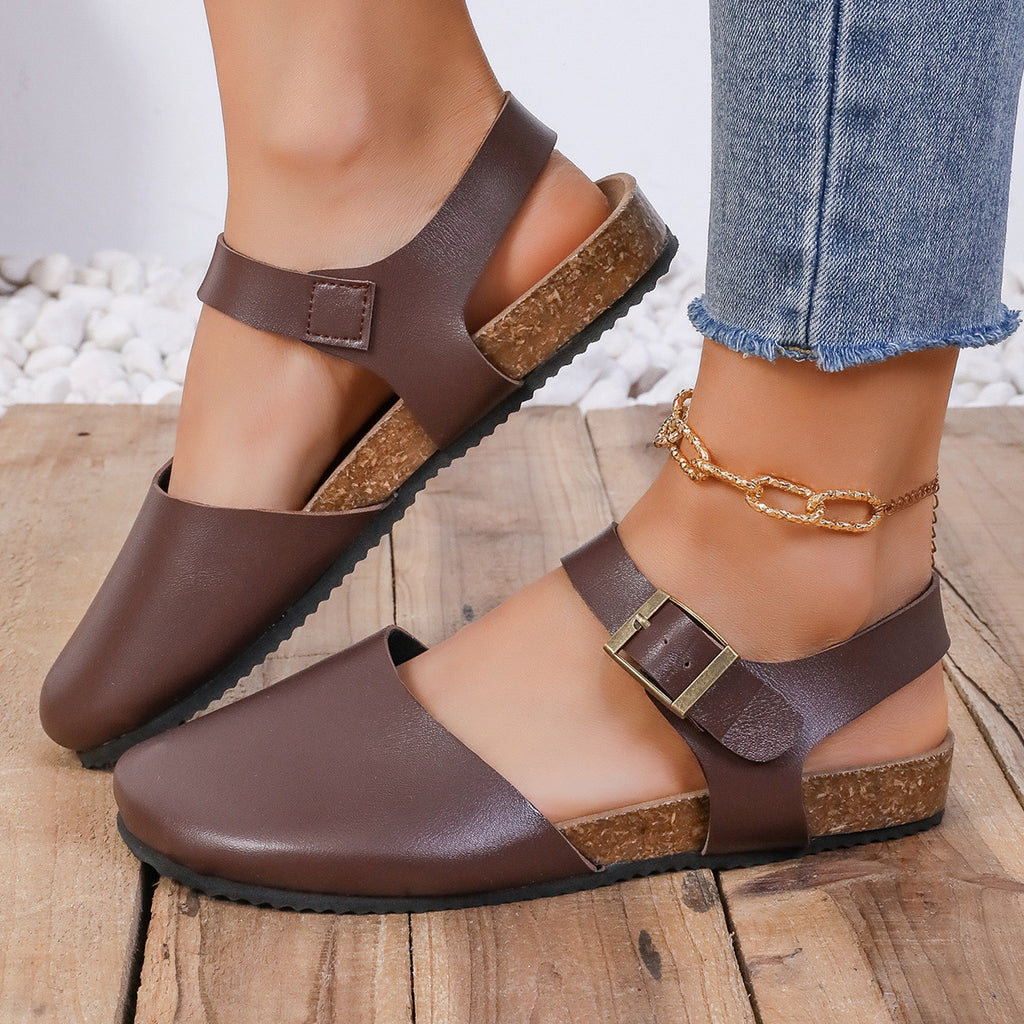 Sandalen mit Zehenkappe und Schnalle – Bild 4 | LuxeStyle